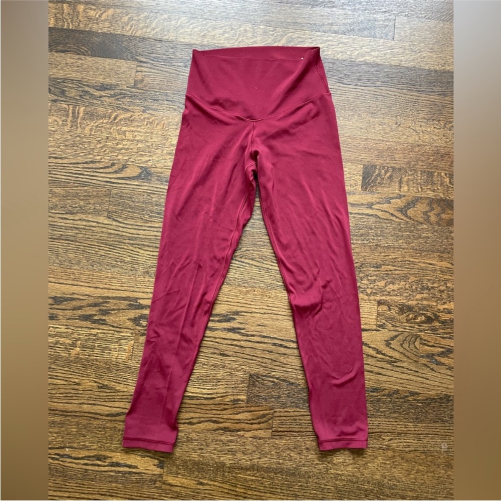 Aerie Chill Play Move Maroon High Rise 7/8 Length Leggings. Size Medium.